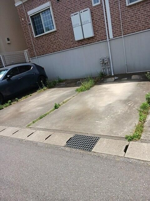 コリーヌの駐車場