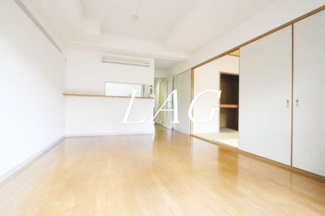【居間・リビング】 | ビレッジハウス潮見タワー１号棟 | 洋室のお部屋です。