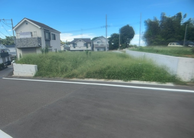 【外観】 | 石川町売地 | 土地探しをしていると都市計画区域という言葉を目にすると思います。法律によって、都道府県知事や国土交通大臣が指定するエリアのことを指しており、都市計画区域は市街化区域と市街化調整区域に分けられています。