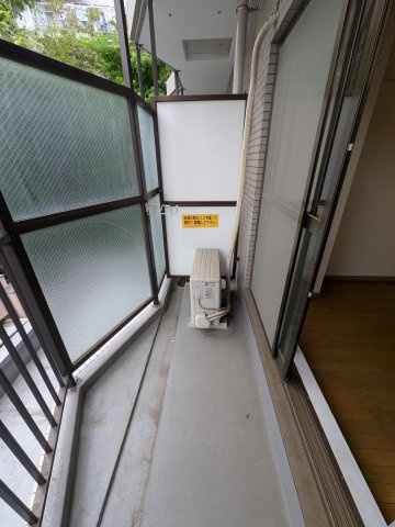 ジュネス西生田のバルコニー