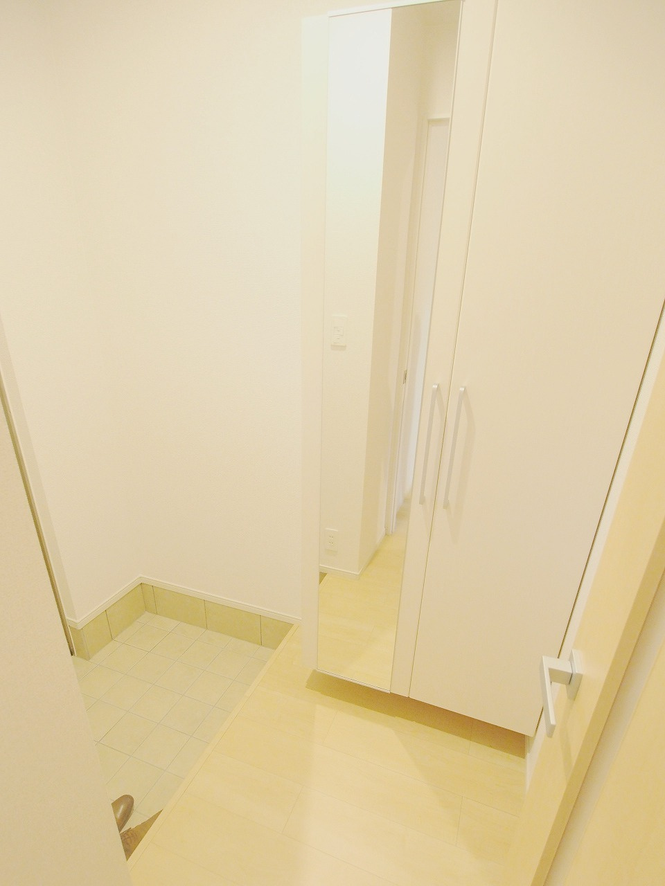 レゾンドⅢ　古市橋の玄関