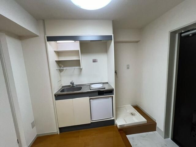 横浜市旭区鶴ケ峰本町１丁目の賃貸マンションのキッチン