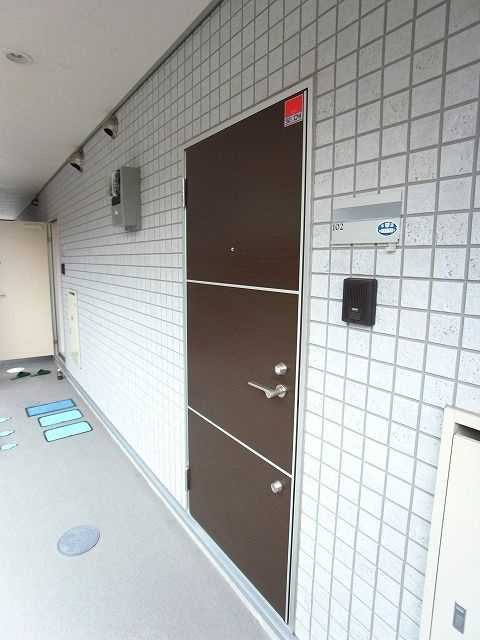 リブリ・クラージュの玄関