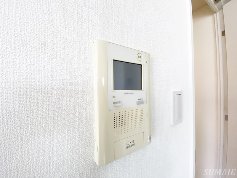 AXAS東十条アジールコートのセキュリティ|モニター付きインターホンです☆