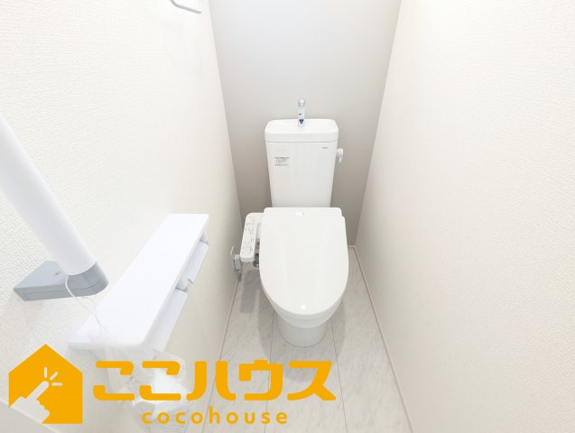 南城市玉城前川　新築戸建て　全2棟　1号棟のトイレ|2階トイレ
