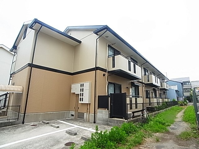 神戸市長田区駒ケ林町５丁目のアパートの外観