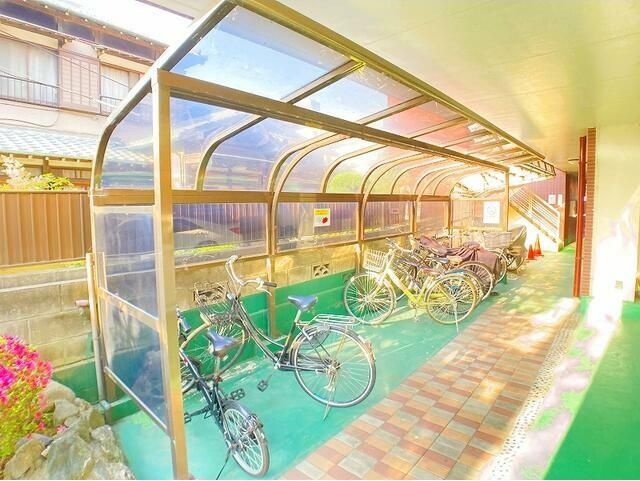 パレドゥユーのその他