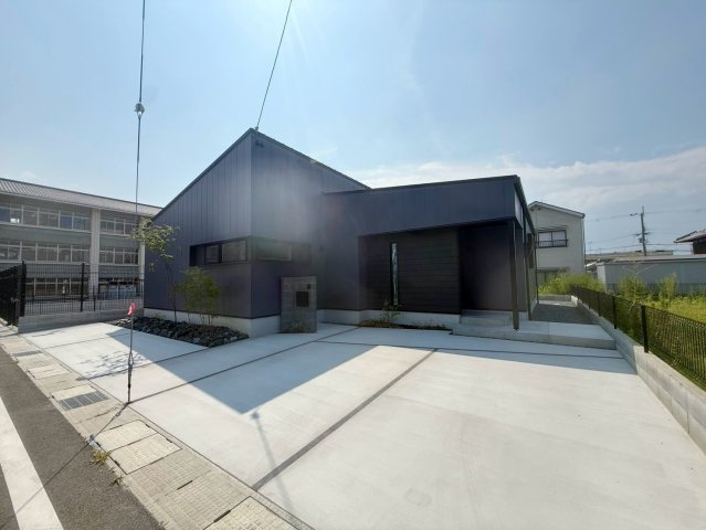 守山市矢島町　新築戸建ての外観