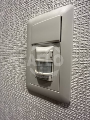 エスリード弁天町クレールの設備|エスリード弁天町クレール　人感センサー照明
