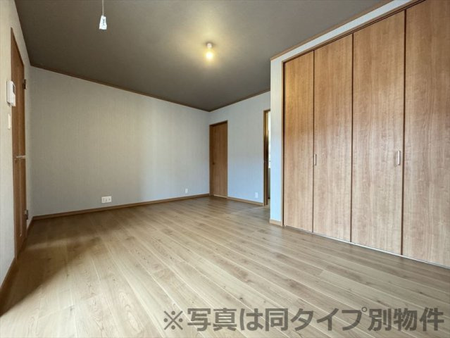 篠原コーポラス２の居間・リビング