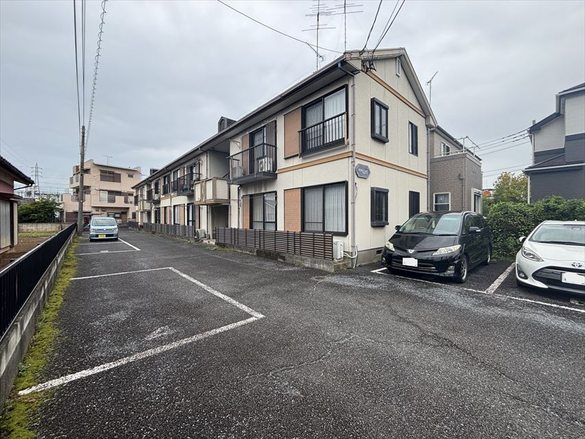 サンライズハイツの駐車場