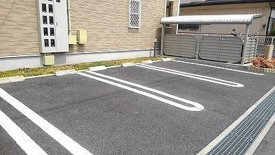 フォルテシモの駐車場