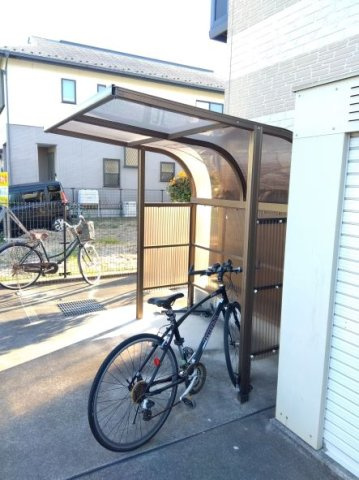 レオパレスラーナのその他