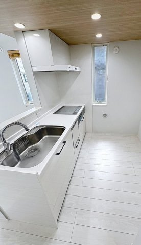 鵜の木12516戸建 のキッチン