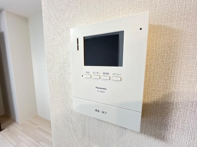 シャルールの内装|カメラ付インターホン