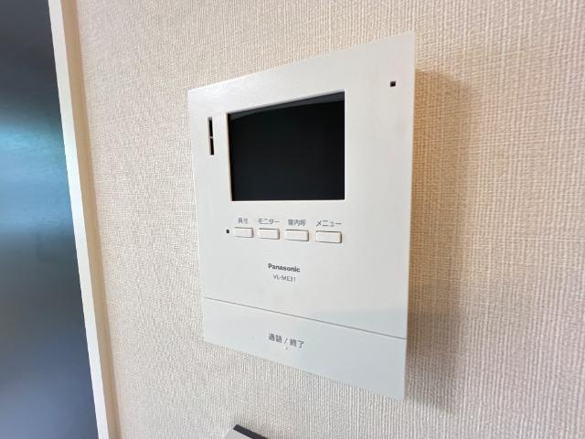 シャルールの内装|カメラ付インターホン