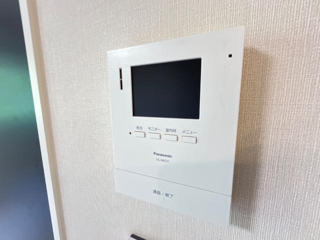シャルールの内装|カメラ付インターホン