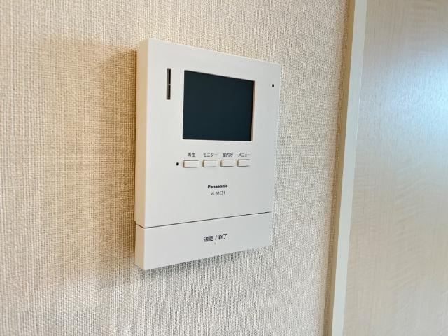 アンソレイユの内装|カメラ付インターホン