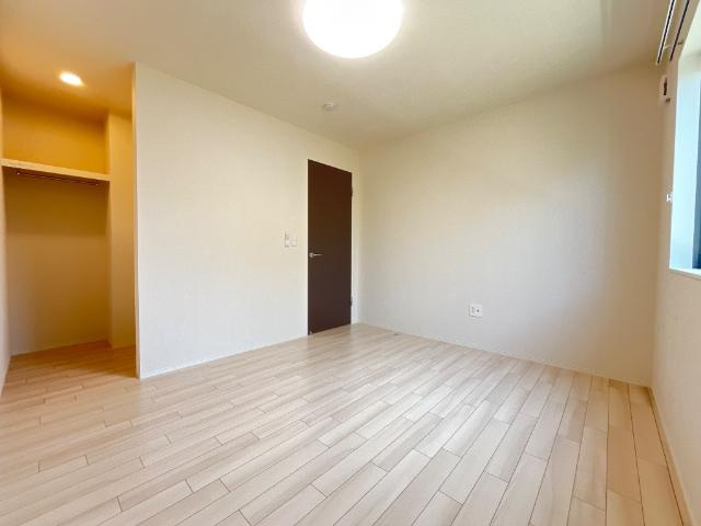 シャルールの内装|洋室
