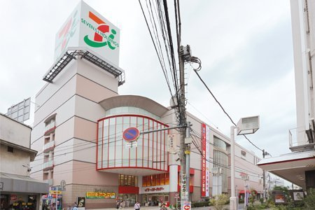 ミランダルッシェロの周辺