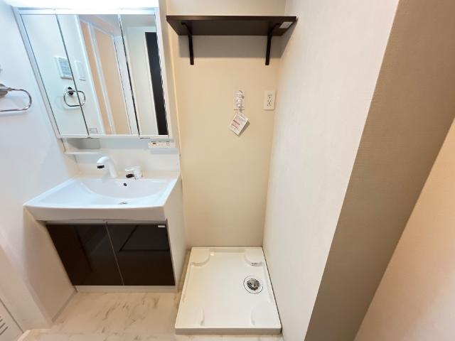 シャルールのその他|洗濯機置場
