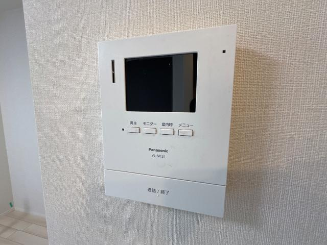 シャルールの内装|カメラ付インターホン