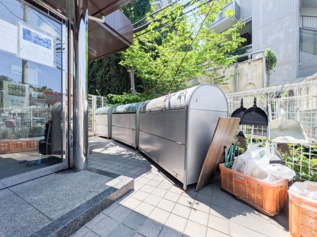 ジュネス西生田のその他共用部分|ごみ置き場
