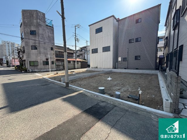 堺市堺区大浜中町　第4期　新築一戸建ての前面道路含む現地写真|周辺は落ち着いた街並みの住宅地！子育てがしやすい住環境です！まだ未完成ですが、現地でしかわからない事もございます。是非一度ご覧ください。