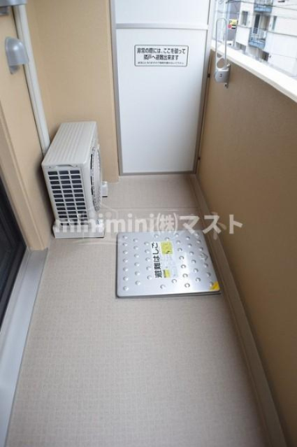 エグゼ難波南Ⅴのバルコニー