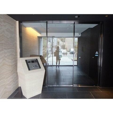 Rising Place 川崎のエントランス|オートロック付きのエントランス♪