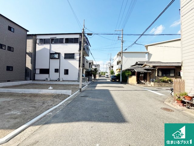 堺市堺区大浜中町　第4期　新築一戸建ての前面道路含む現地写真|周辺は落ち着いた街並みの住宅地！子育てがしやすい住環境です！まだ未完成ですが、現地でしかわからない事もございます。是非一度ご覧ください。