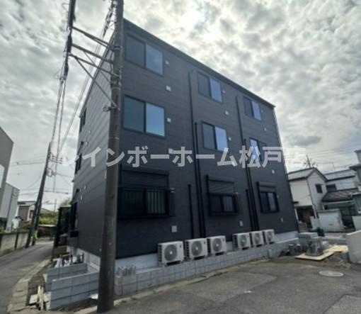 エテルノヴァローレ草加Ⅱの外観|きれいな外観です