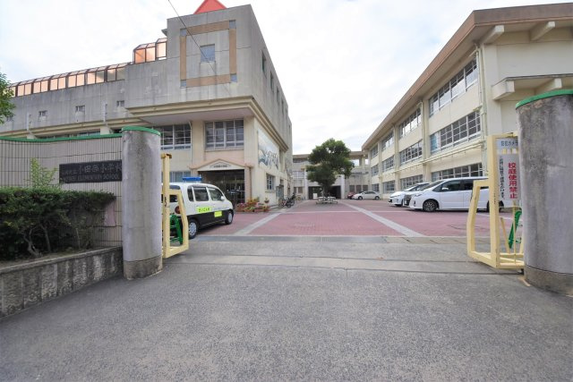 福岡市早良区小田部1丁目第1-1棟（1号棟）の周辺|小田部小学校