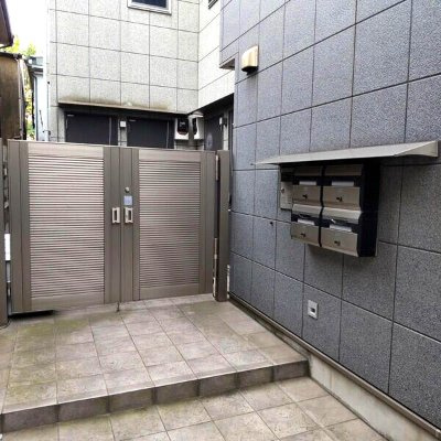 四つ木エスコート８のエントランス