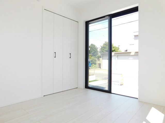 海部郡大治町大字堀之内字郷中の新築一戸建の洋室|◇１階洋室◇　　南面で明るい洋室約４．５帖　全居室収納完備！