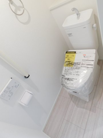 海部郡大治町大字堀之内字郷中の新築一戸建のトイレ|◇トイレ◇　　１・２階ウォシュレット・節水タイプ・リモコンパネル付き