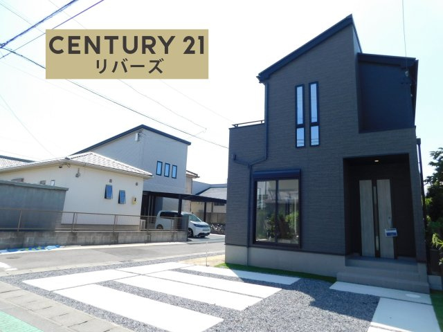 海部郡大治町大字堀之内字郷中の新築一戸建の外観|☆太陽光パネル搭載☆　　いつでもご案内出来ます♪（お問合せ当日、平日、水曜、夜間もＯＫ）　長期優良住宅♪　南東角地！　駐車並列３台ＯＫ　全居室南向き　小学校徒歩５分♪　スーパー徒歩２分♪　住環境良好！
