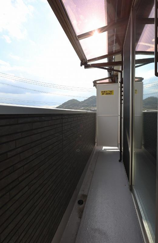 クレスト飯塚駅のバルコニー|日当たり良好なバルコニー