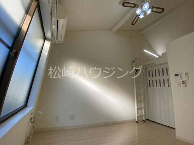 【居間・リビング】 | Araiz　中野Ⅱ