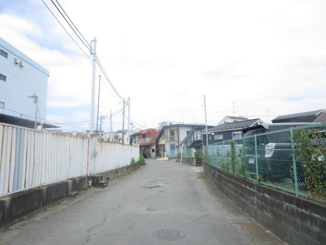 川崎市高津区下野毛３丁目の倉庫の周辺