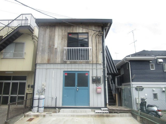 川崎市高津区下野毛３丁目の倉庫