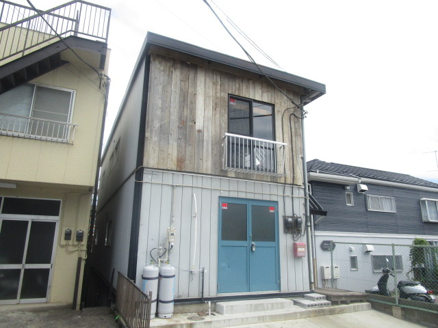 川崎市高津区下野毛３丁目の倉庫