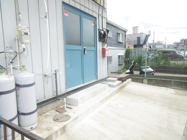 川崎市高津区下野毛３丁目の倉庫