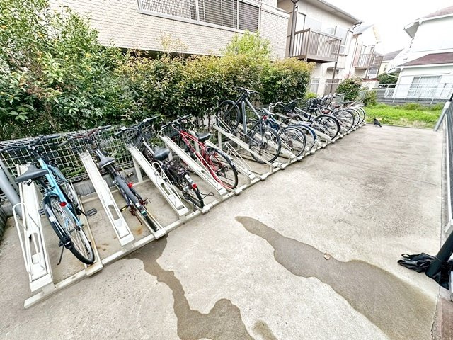 リブリ・JTのその他共用部分|駐輪場付き