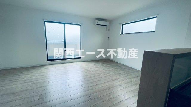  | LIB HIRAOKA