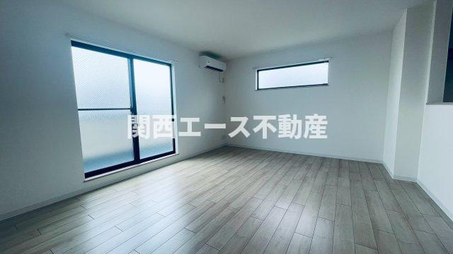  | LIB HIRAOKA
