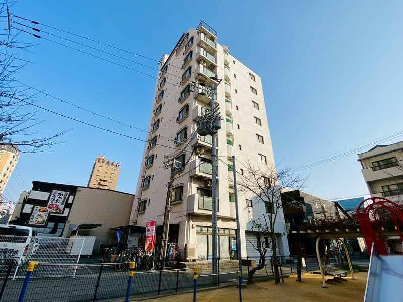 ヴェルビュ桜町の外観