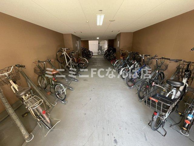 プレサンス心斎橋ラヴィ