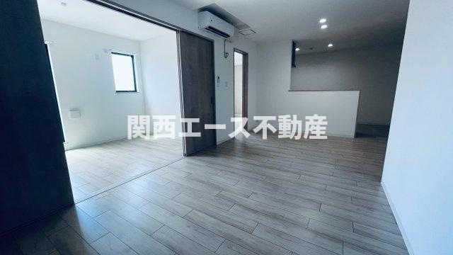  | LIB HIRAOKA