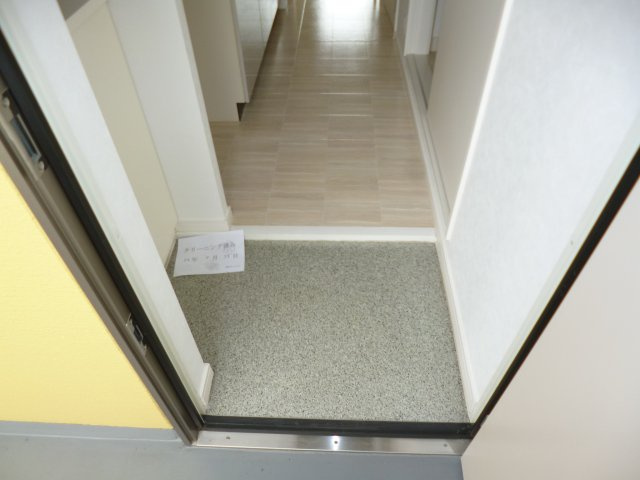 パレットグレース公津の杜の玄関